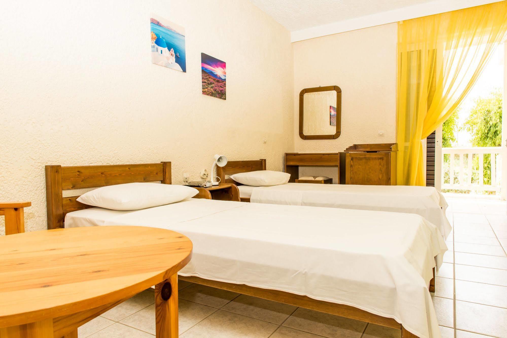Hotel Vergina Lagonisi Eksteriør billede